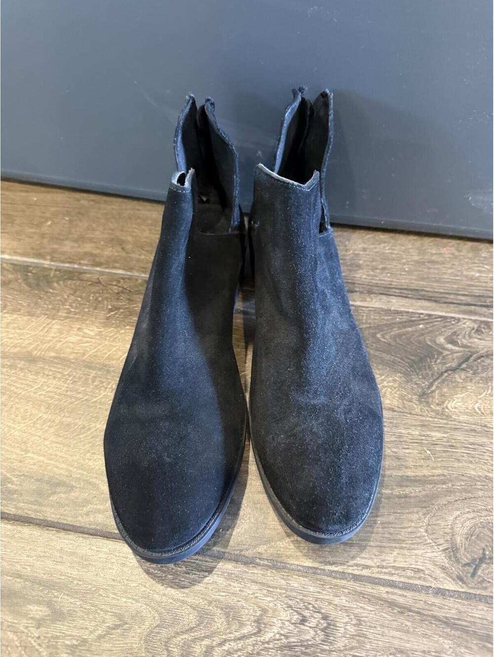 Steve Madden Black Suede Ankle Boots